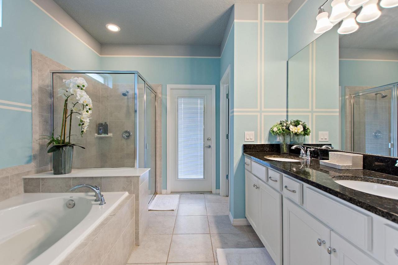 Stylish Cozy Family Getaway With Private Pool And Lake View Kissimmee Exterior photo